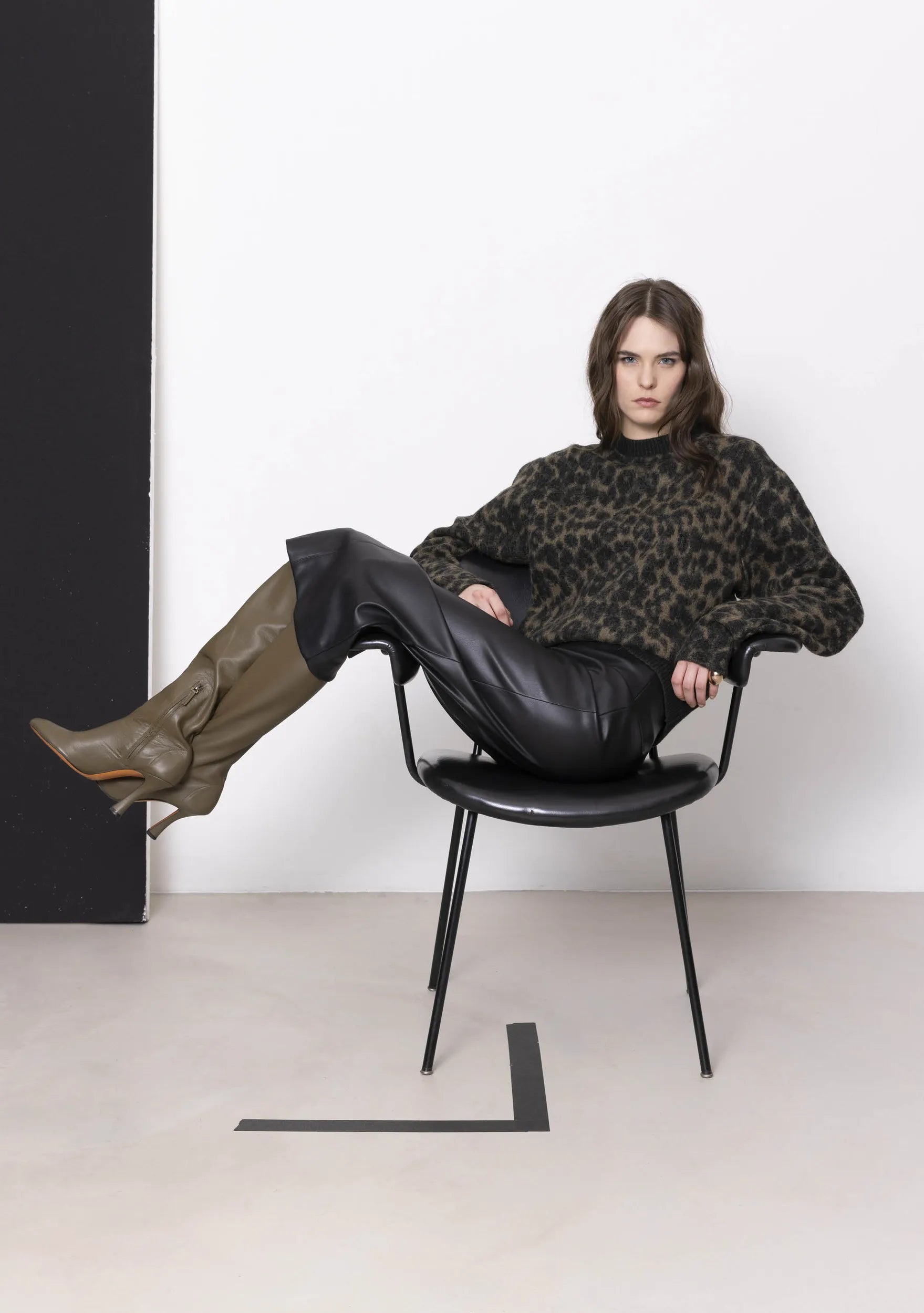 ANIMALIER CREW NECK KNIT - FOREST GREEN