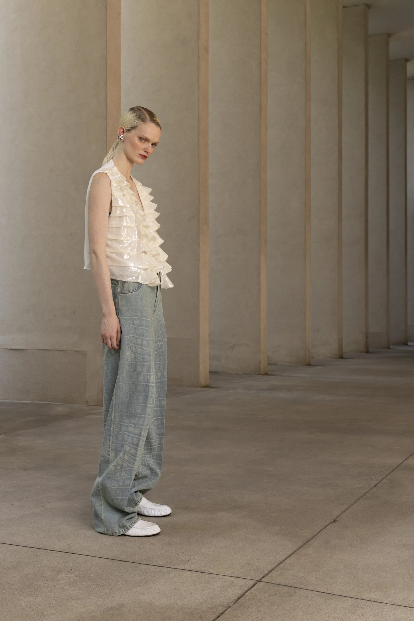 SLEEVELESS SEQUIN VEST