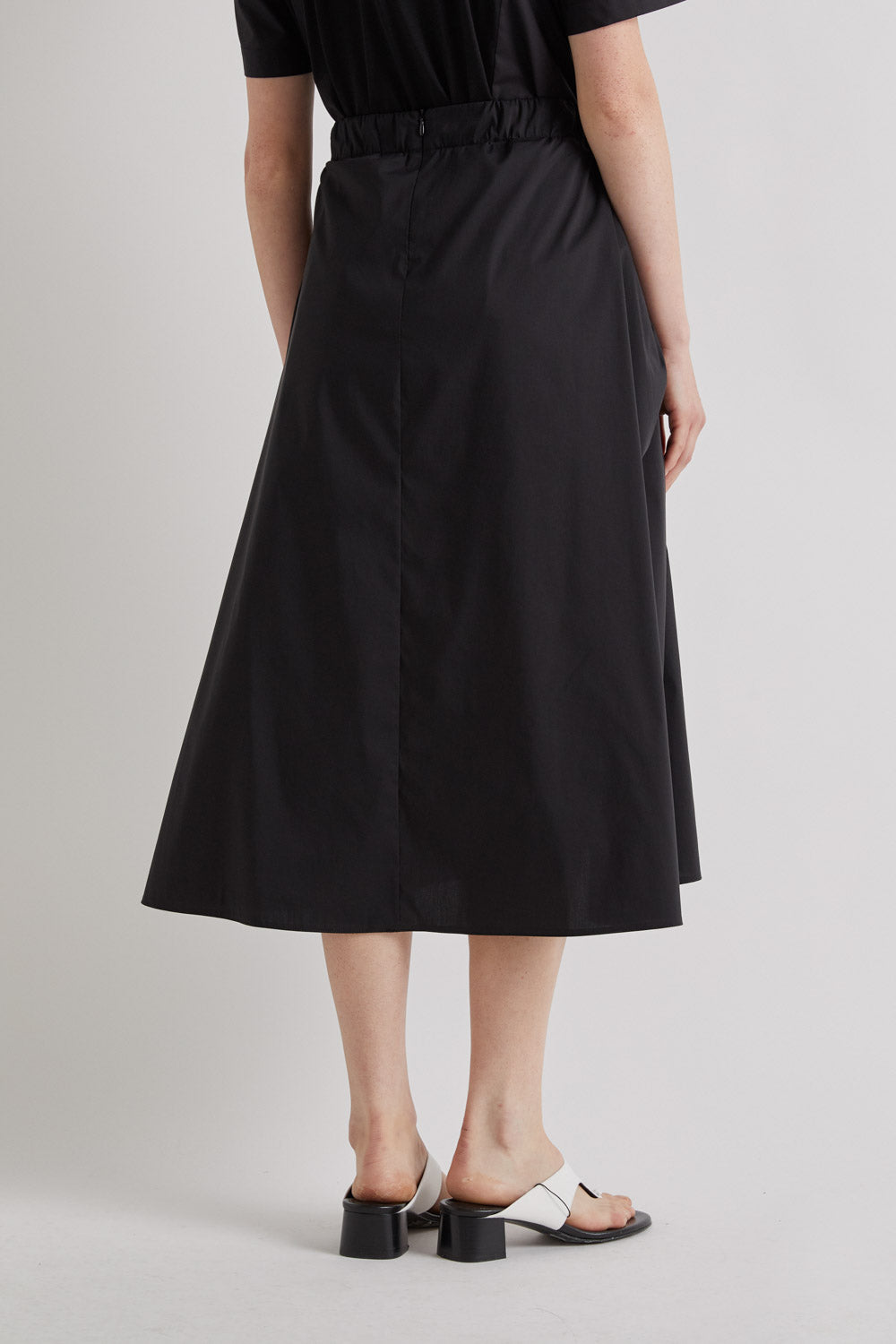 ASYMMETRICAL MIDI SKIRT - BLACK