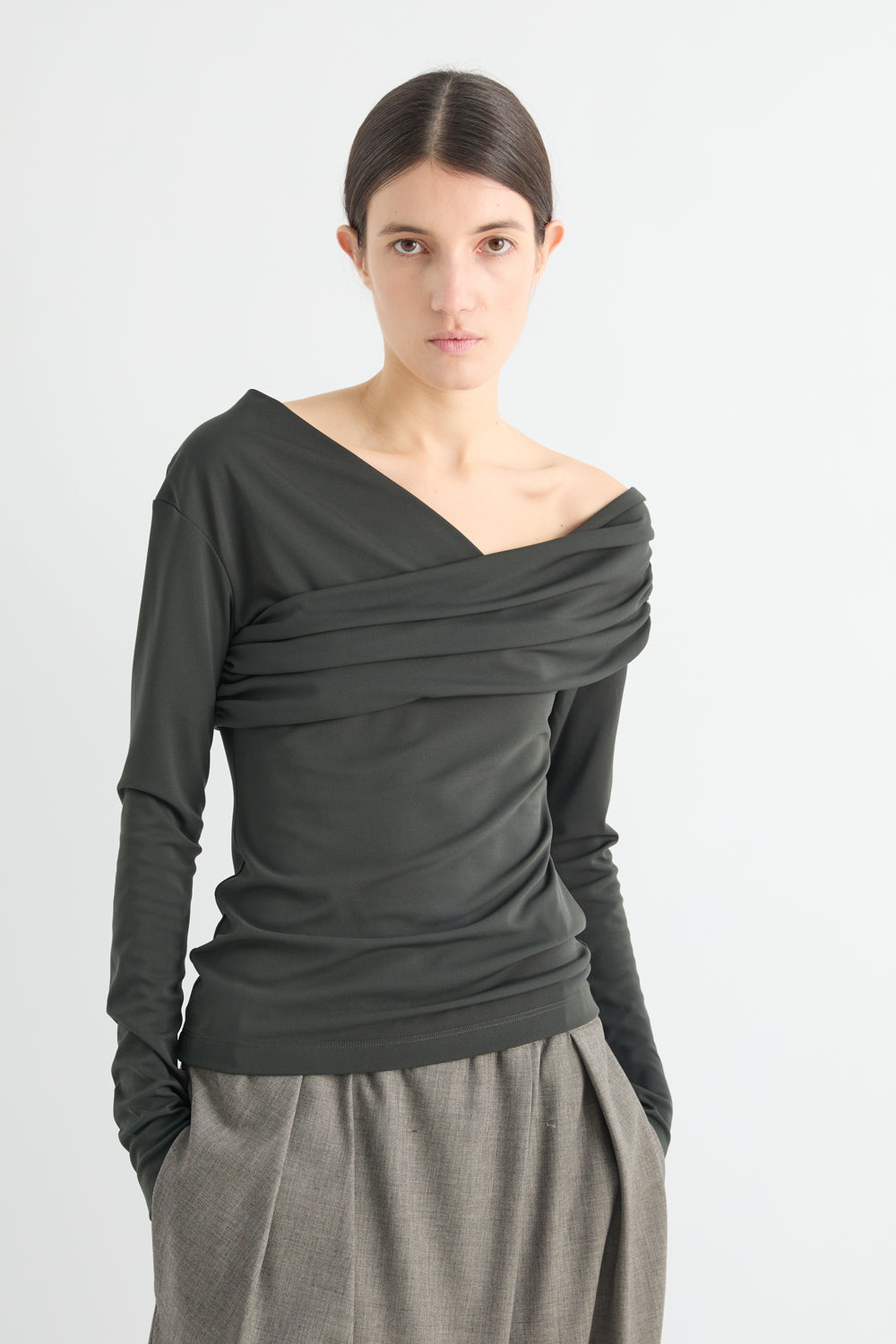 OFF SHOULDER TOP