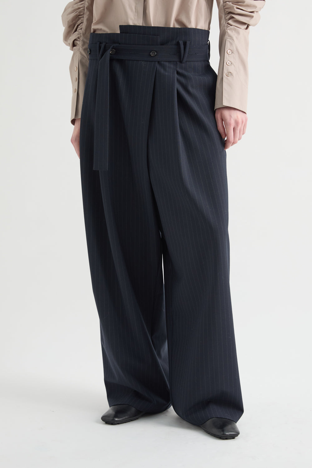 OVERSIZED SUIT PANTS