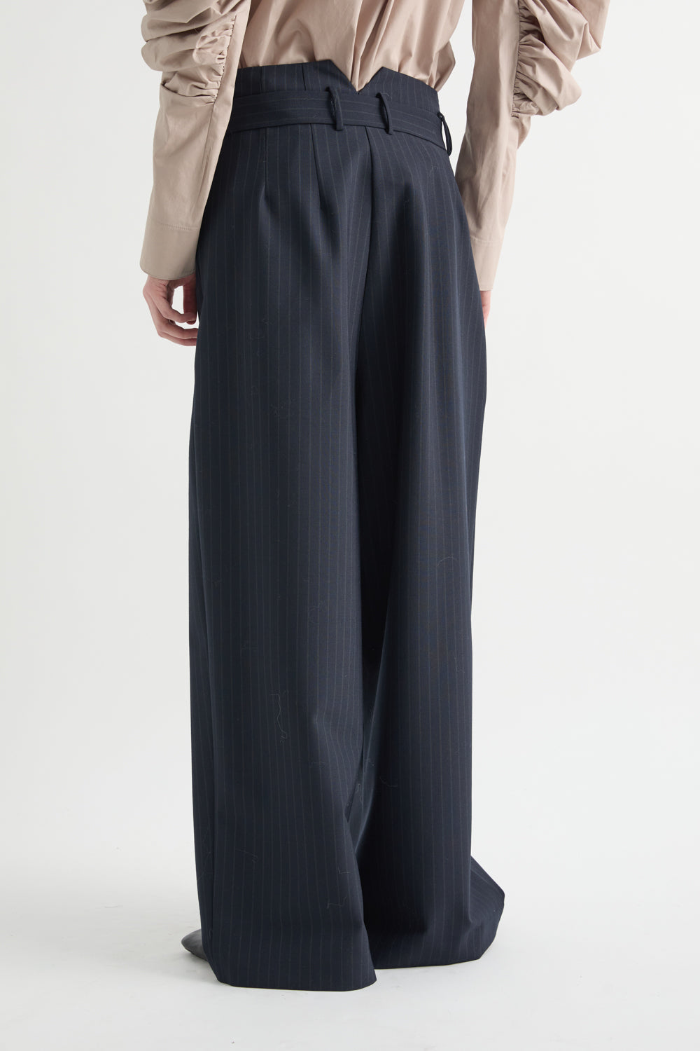 OVERSIZED SUIT PANTS