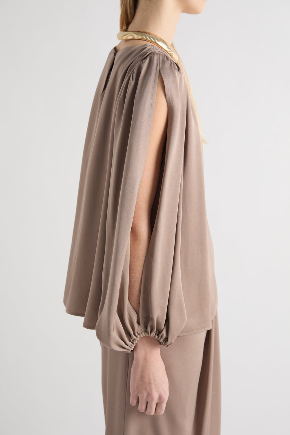 DRAPED LONG SLEEVE TOP