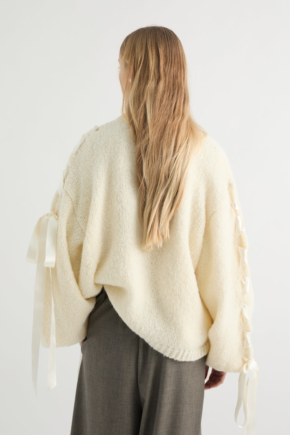 BRAIDED RIBBON CARDIGAN