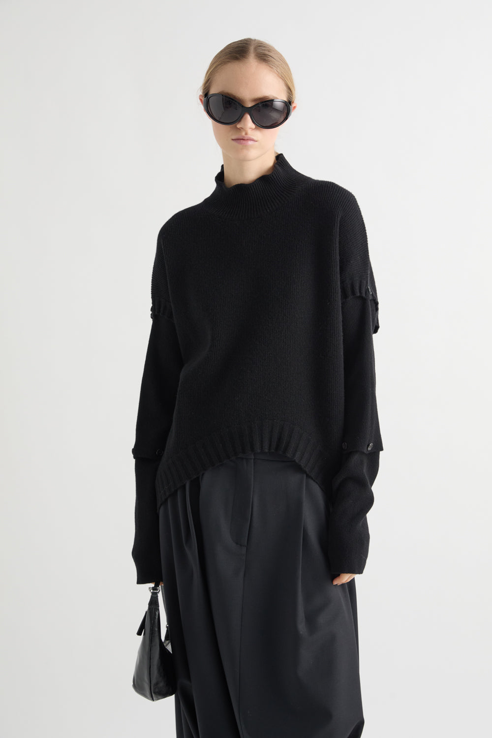 MOCK NECK SWEATER