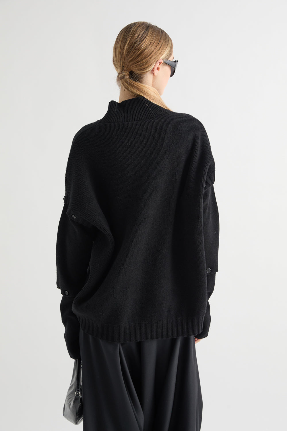 MOCK NECK SWEATER