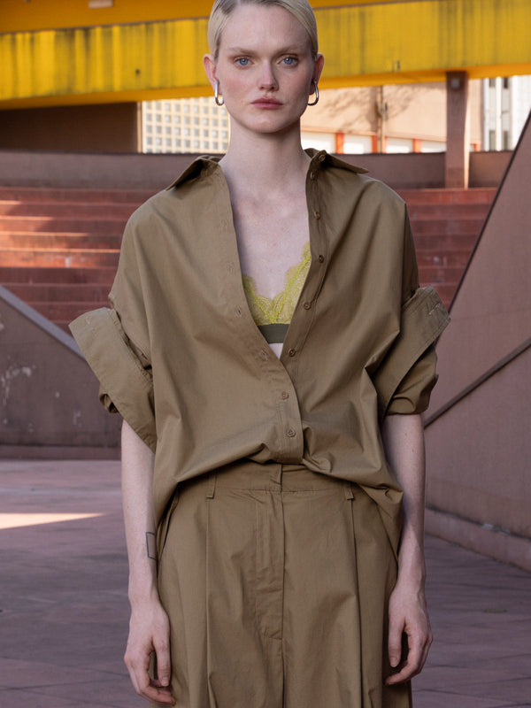 BUTTON UP SHIRT