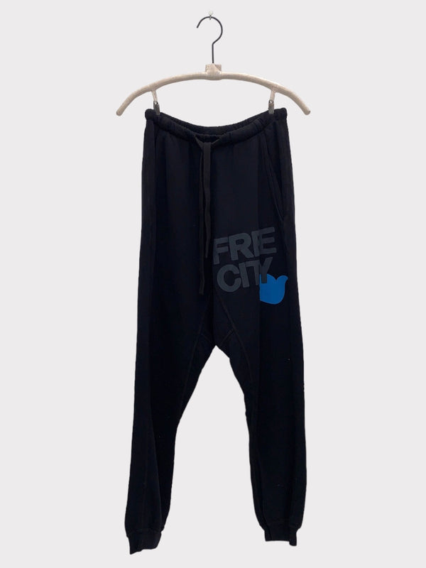 SUPERFLUFF POCKET LUX SWEAT - SUPERBLACK