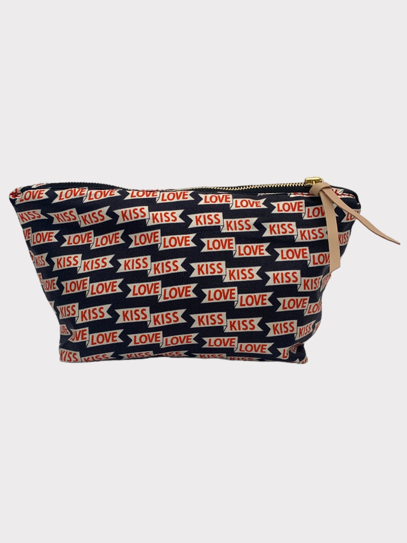 MAKE UP POUCH - KISS LOVE NOIR