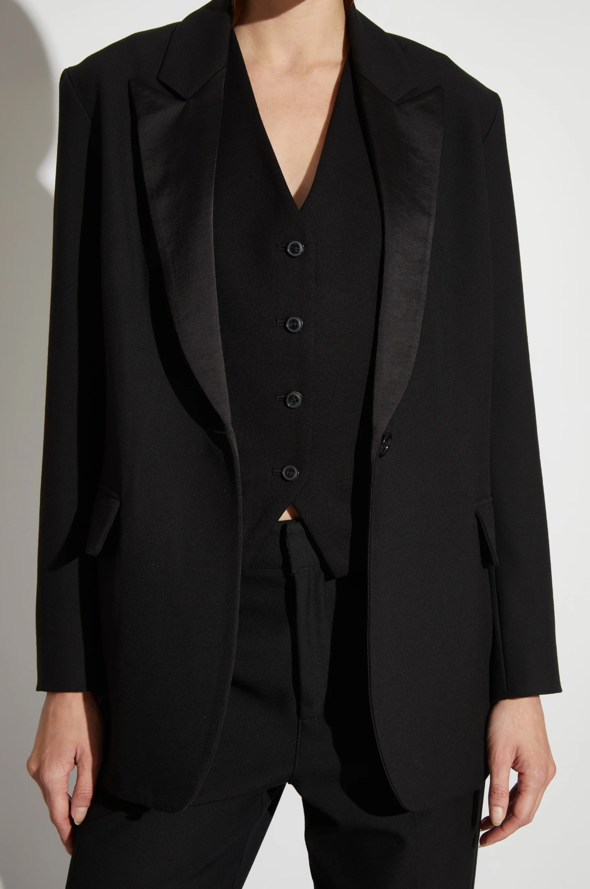DYLAN TUXEDO JACKET - BLACK