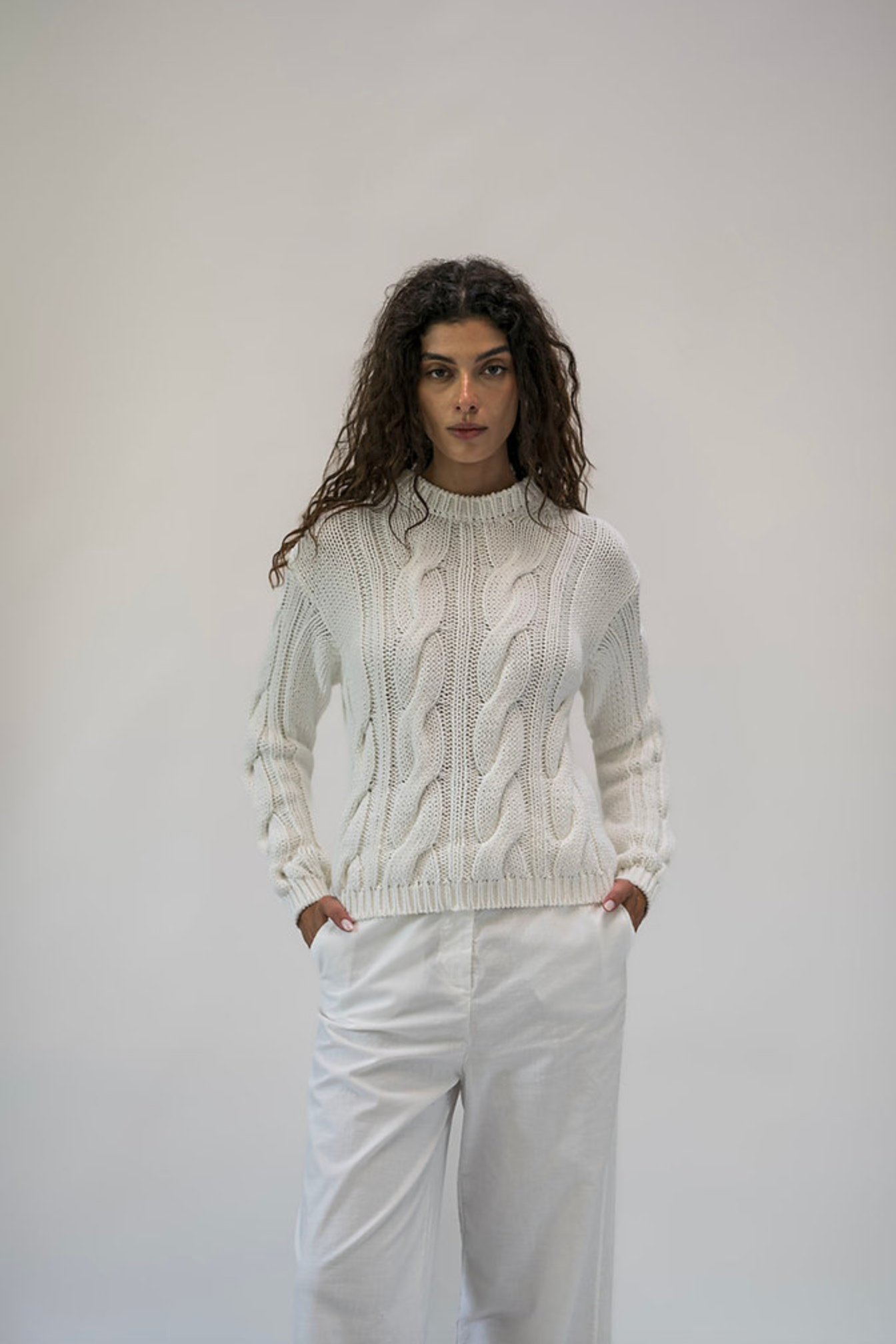 ROUND NECK PULLOVER COTTON STITCH CABLE KNIT - WHITE
