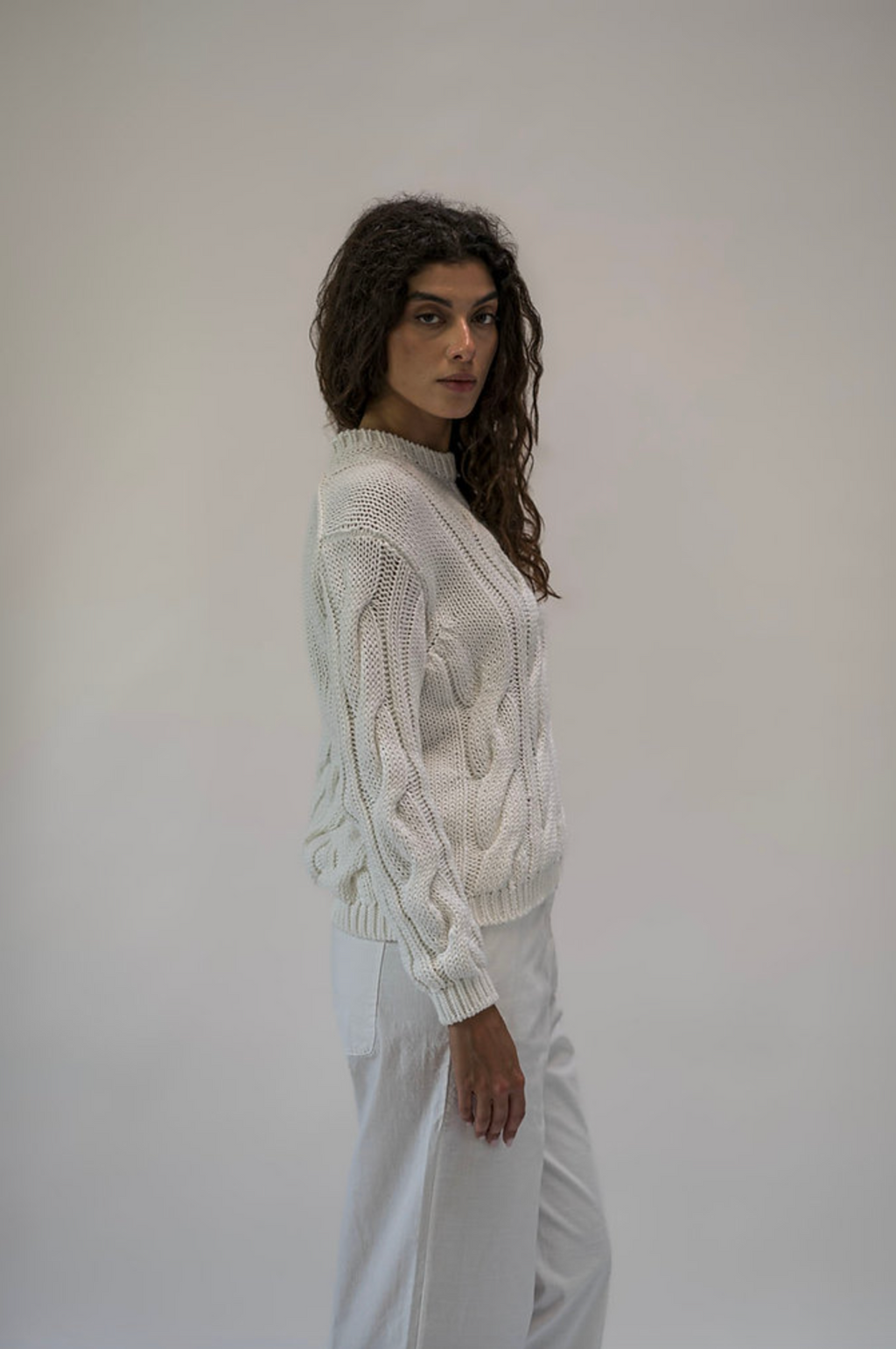 ROUND NECK PULLOVER COTTON STITCH CABLE KNIT - WHITE