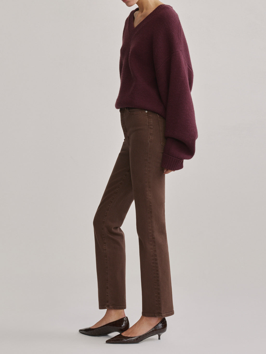 ROBBIE OVERSIZED V-NECK SWEATER